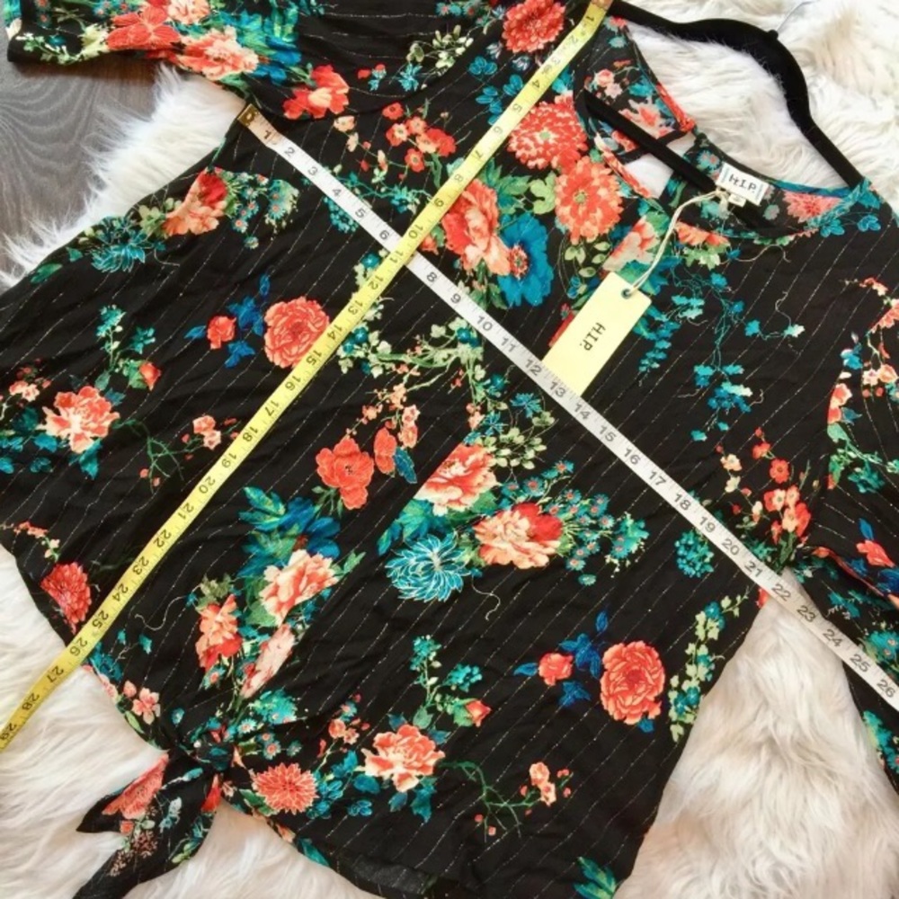 NWT H.I.P Women’s 1X floral blouse wrap tie waist - Picture 5 of 6